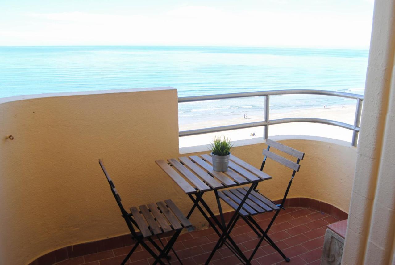 カディスPiso Amplio Frente Al Mar En Pleno Paseo Maritimo.アパートメント エクステリア 写真